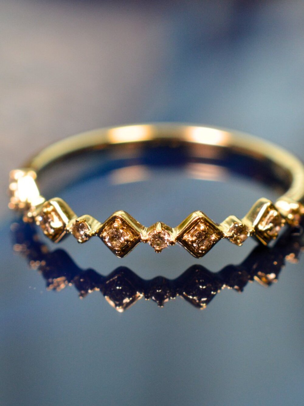10k Yellow Gold Diamond Semi-Eternity Wedding Ring - Size 7